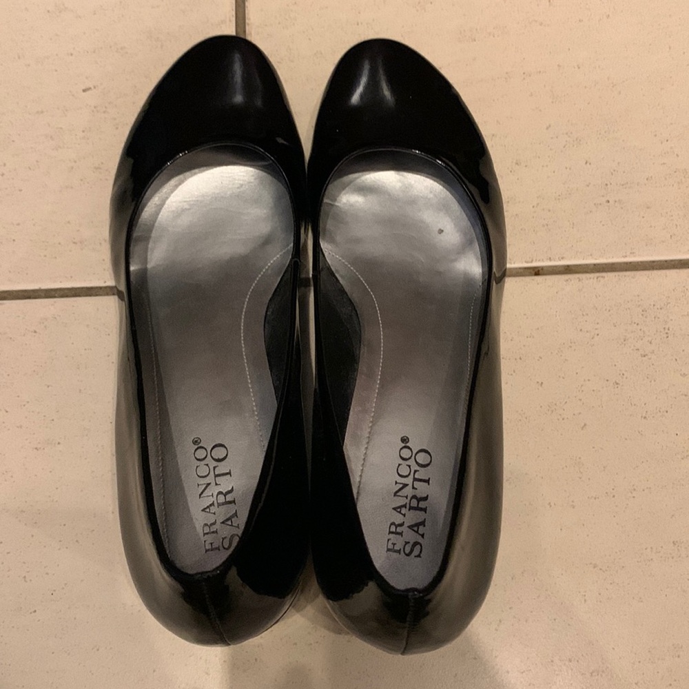 Franco Sarto black patent pumps